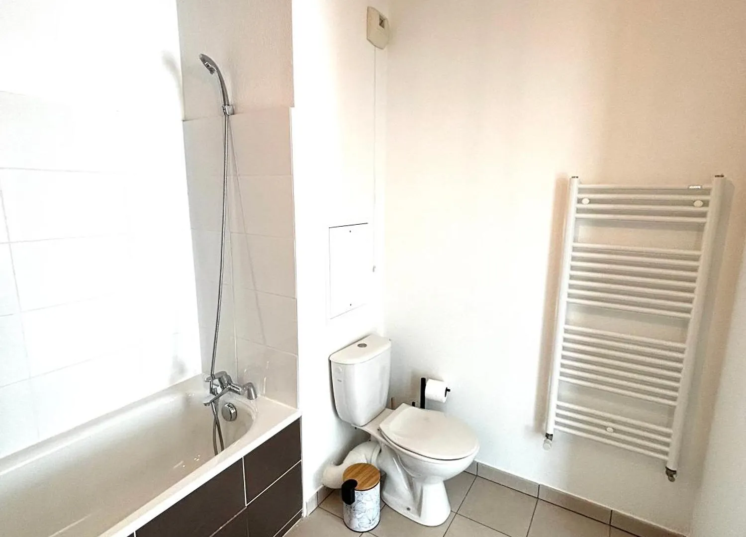 Apartment L'Havana : Proche Gare Partdieu / Aeroport / Groupama Stadium Villeurbanne France